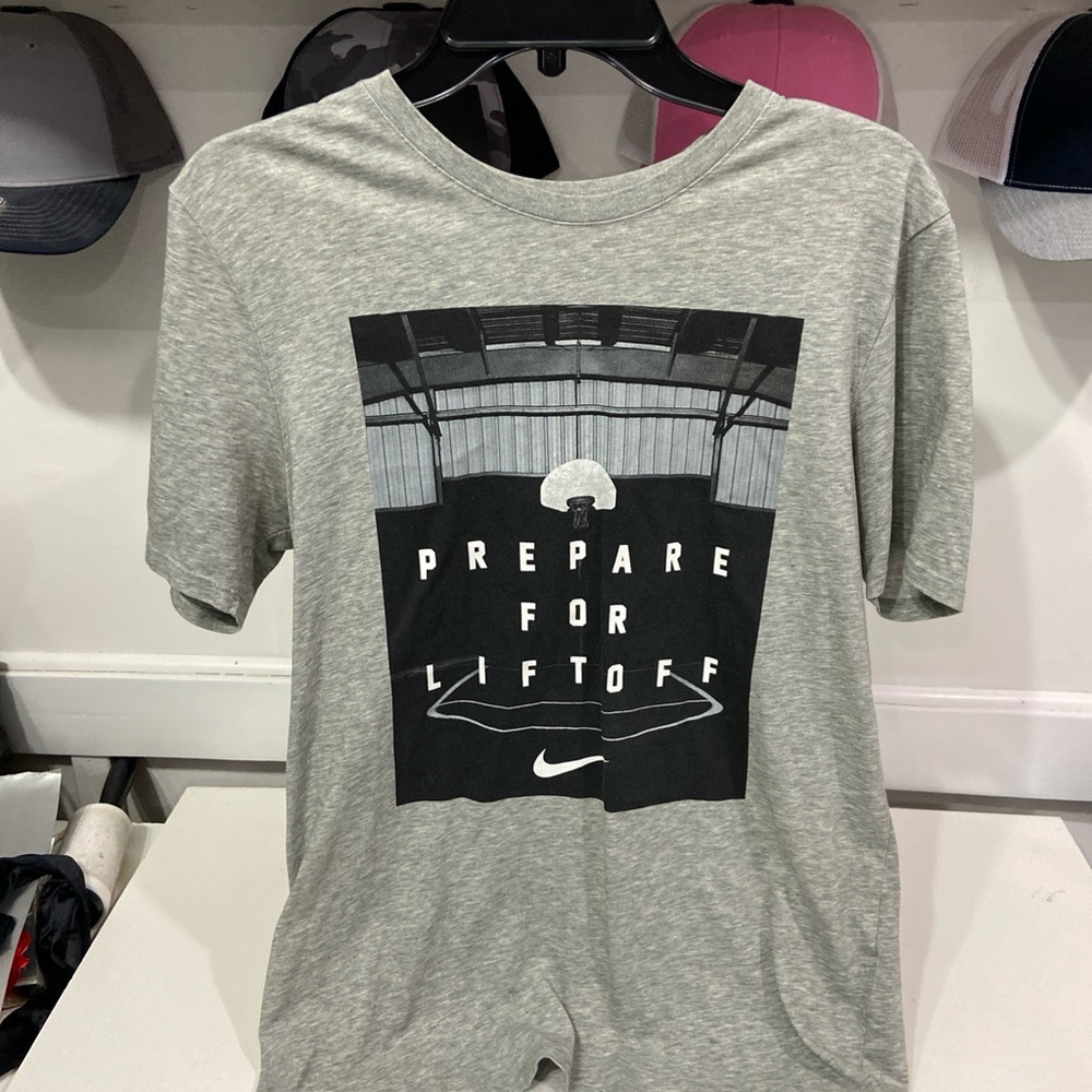 Nike Gray Graphic T-Shirt